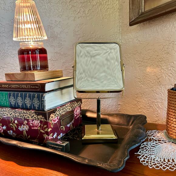 Mid-Century Brass Vanity Mirror on Pedestal Stand – Rectangular Tilt Design - Picture 6 of 14